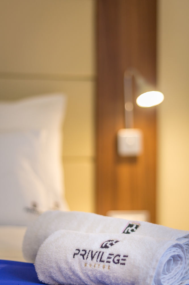 Privilege Suites By Central Park Belgrade Exterior photo